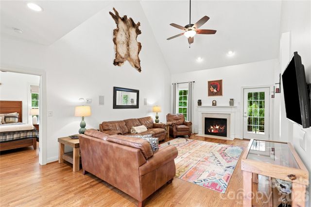 4029 Foxes Trail, Cramerton, NC 28032