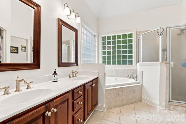 4029 Foxes Trail, Cramerton, NC 28032