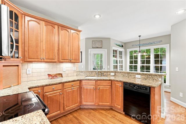 4029 Foxes Trail, Cramerton, NC 28032