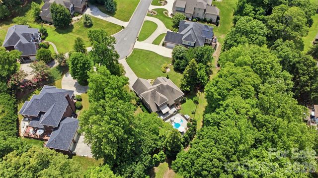 4029 Foxes Trail, Cramerton, NC 28032