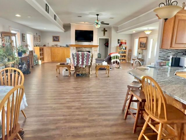 19 Ridgeview, Farwell, TX 79325