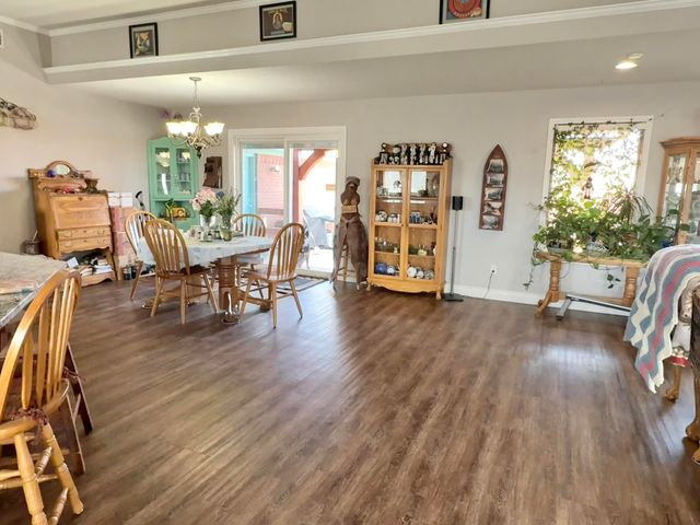 19 Ridgeview, Farwell, TX 79325