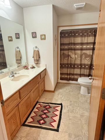 19 Ridgeview, Farwell, TX 79325