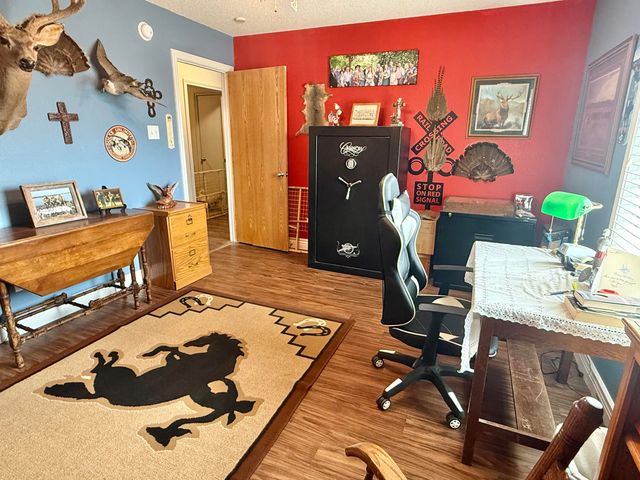 19 Ridgeview, Farwell, TX 79325