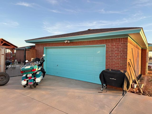 19 Ridgeview, Farwell, TX 79325