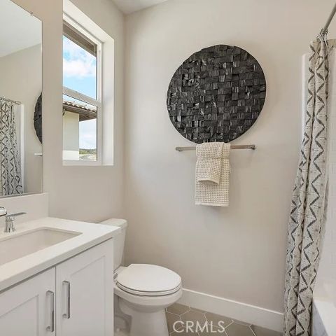 24349 Camino Oceano, Valencia, CA 91354