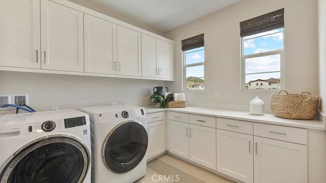 24349 Camino Oceano, Valencia, CA 91354