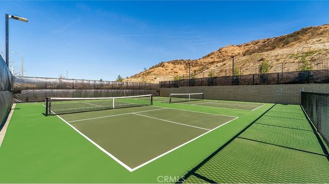 24349 Camino Oceano, Valencia, CA 91354