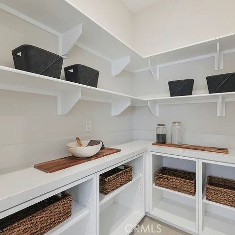 24349 Camino Oceano, Valencia, CA 91354