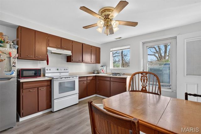 208 Major Drive, Fenton, MO 63026