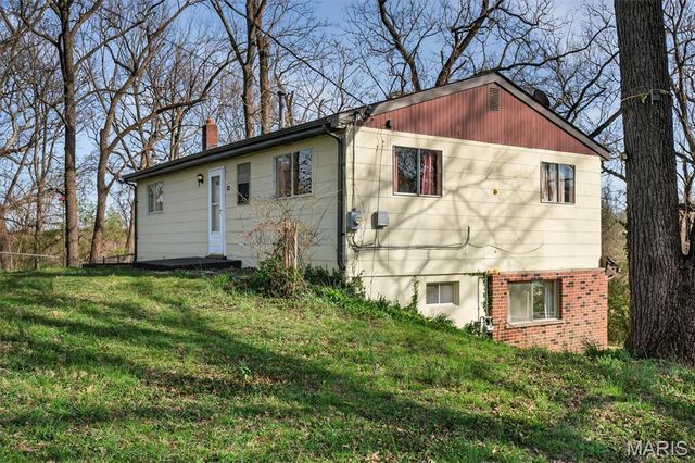 208 Major Drive, Fenton, MO 63026