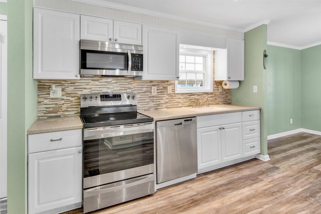 465 Sandpebble Dr., Surfside Beach, SC 29575