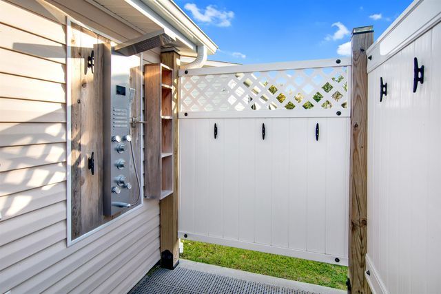 465 Sandpebble Dr., Surfside Beach, SC 29575