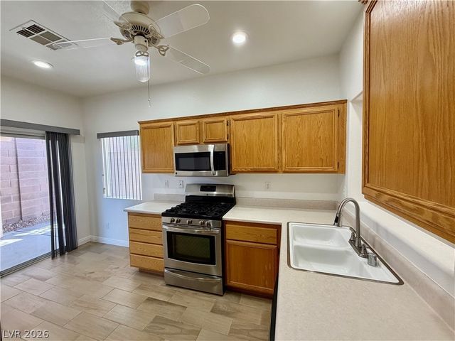 10353 Sloping Hill Avenue, Las Vegas, NV 89129
