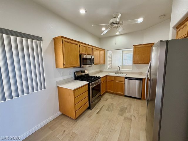 10353 Sloping Hill Avenue, Las Vegas, NV 89129