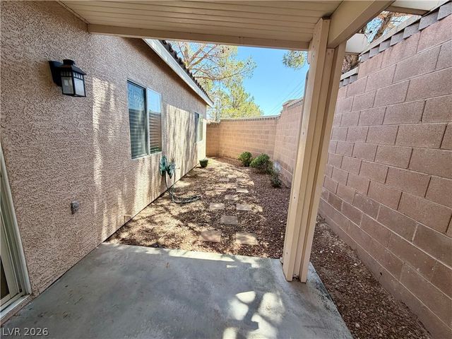 10353 Sloping Hill Avenue, Las Vegas, NV 89129