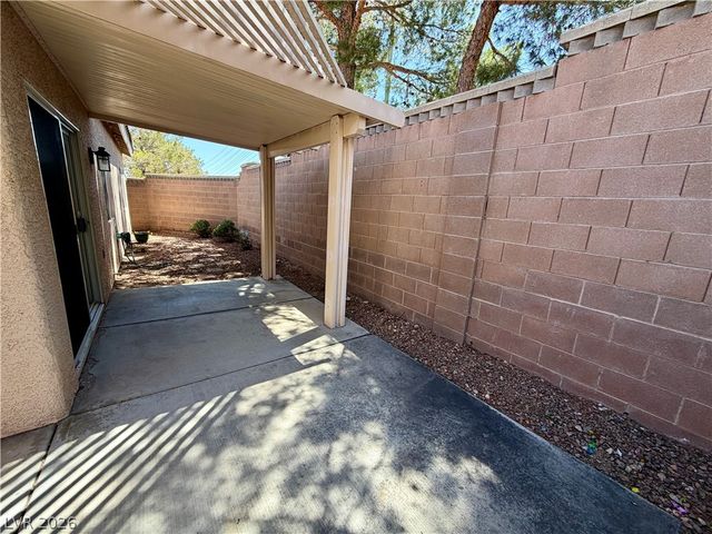 10353 Sloping Hill Avenue, Las Vegas, NV 89129