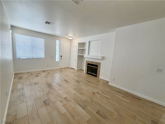 10353 Sloping Hill Avenue, Las Vegas, NV 89129