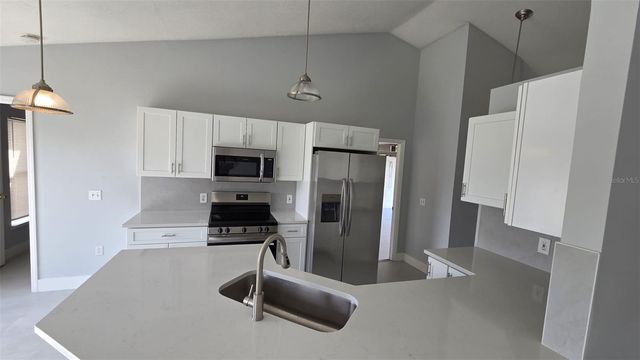 913 CAMBRIDGE COURT, Kissimmee, FL 34758