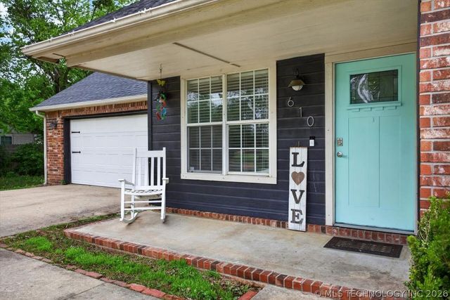 610 N Main Street, Wagoner, OK 74467
