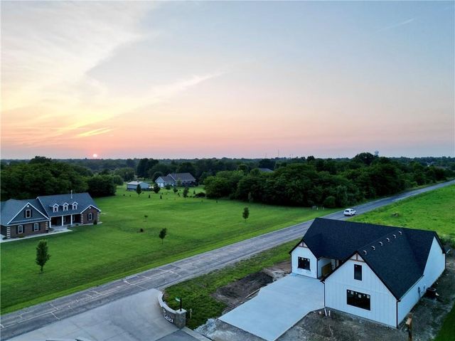 2804 Craftsman Drive, Sedalia, MO 65301