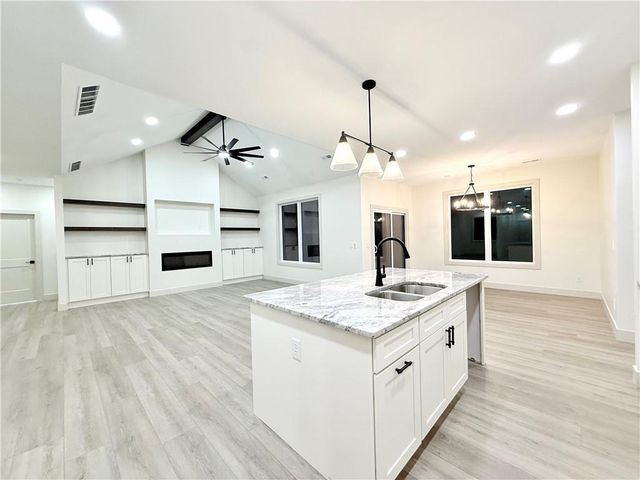 2804 Craftsman Drive, Sedalia, MO 65301