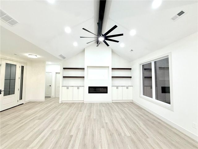 2804 Craftsman Drive, Sedalia, MO 65301