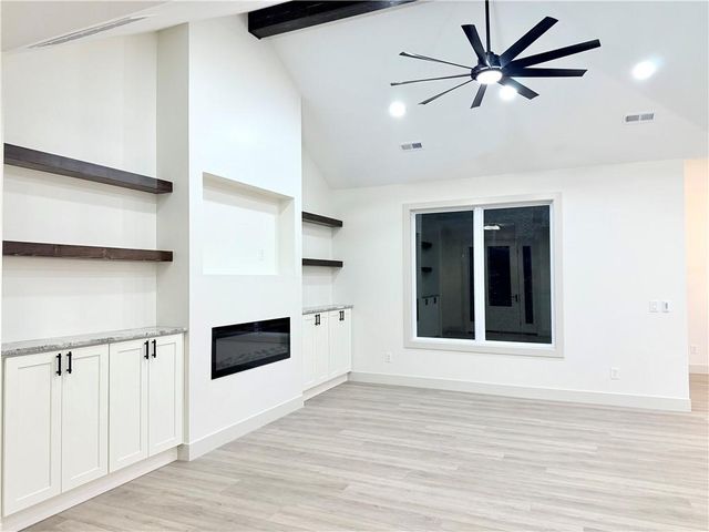 2804 Craftsman Drive, Sedalia, MO 65301