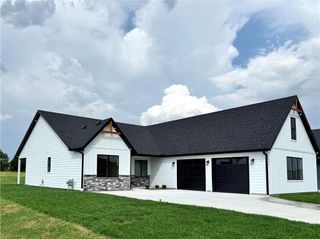 2804 Craftsman Drive, Sedalia, MO 65301