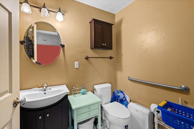 3053 Adams Circle, Medford, OR 97504