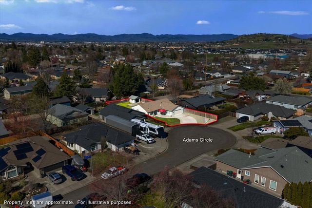 3053 Adams Circle, Medford, OR 97504