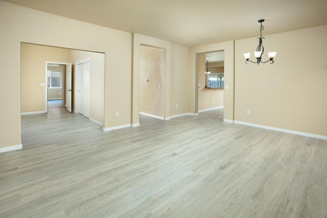 1406 Sundance Dr, Plumas Lake, CA 95961