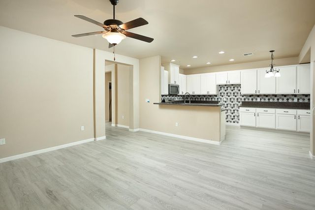 1406 Sundance Dr, Plumas Lake, CA 95961