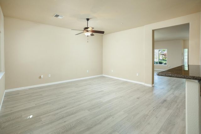 1406 Sundance Dr, Plumas Lake, CA 95961