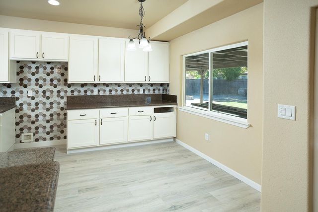 1406 Sundance Dr, Plumas Lake, CA 95961