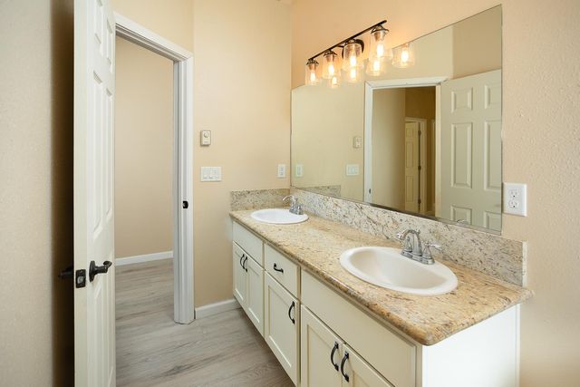 1406 Sundance Dr, Plumas Lake, CA 95961