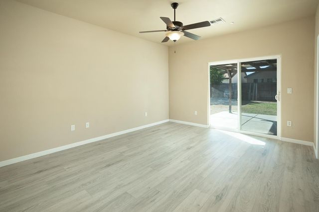 1406 Sundance Dr, Plumas Lake, CA 95961