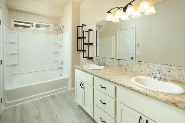 1406 Sundance Dr, Plumas Lake, CA 95961