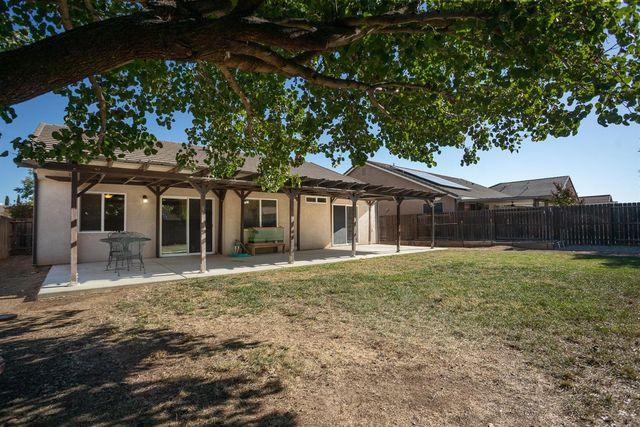 1406 Sundance Dr, Plumas Lake, CA 95961