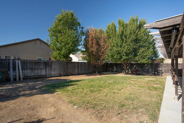 1406 Sundance Dr, Plumas Lake, CA 95961
