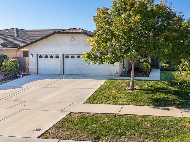 1406 Sundance Dr, Plumas Lake, CA 95961
