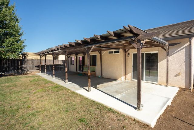 1406 Sundance Dr, Plumas Lake, CA 95961