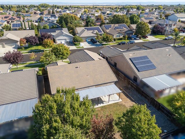 1406 Sundance Dr, Plumas Lake, CA 95961