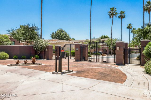 1621 W WINTER Drive, Phoenix, AZ 85021