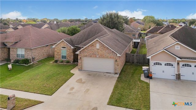 604 Mason Circle, Victoria, TX 77904