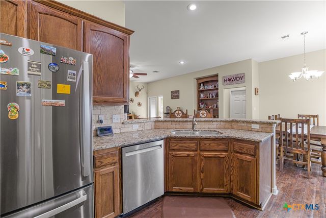 604 Mason Circle, Victoria, TX 77904