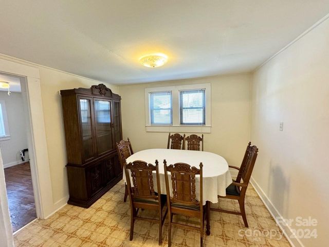565 Neely Road, Brevard, NC 28712