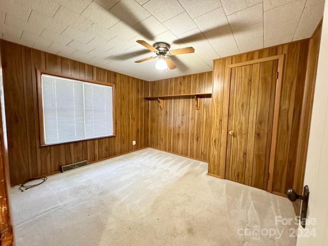 565 Neely Road, Brevard, NC 28712