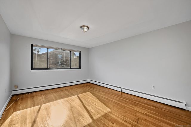 9 Concord Street APT B1, West Hartford, CT 06119