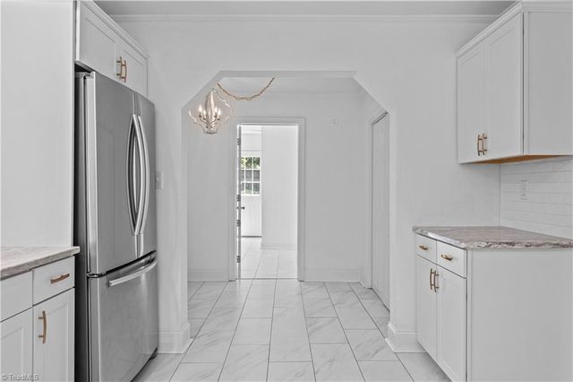 1913 Colonial Avenue, Greensboro, NC 27408